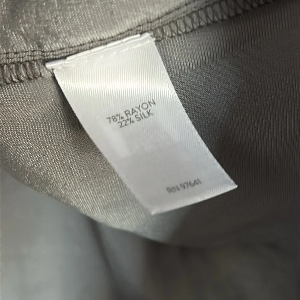 NWT J. Jill Pewter velour long sleeve boxy fit top size small - Picture 5 of 5